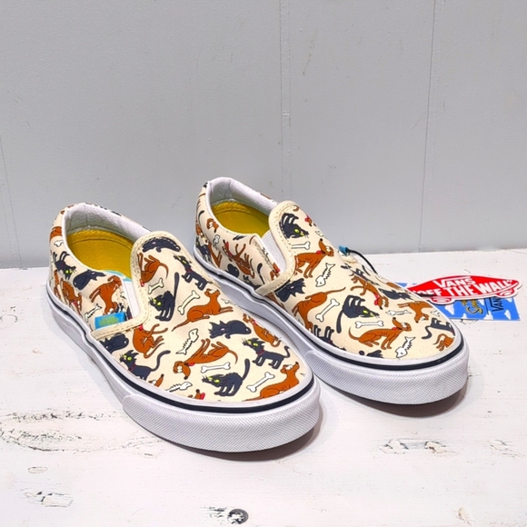 Vans x The Simpsons Kids Slip-On Shoes Size 3 – Santa’s Little Helper & Snowball - Picture 1 of 7